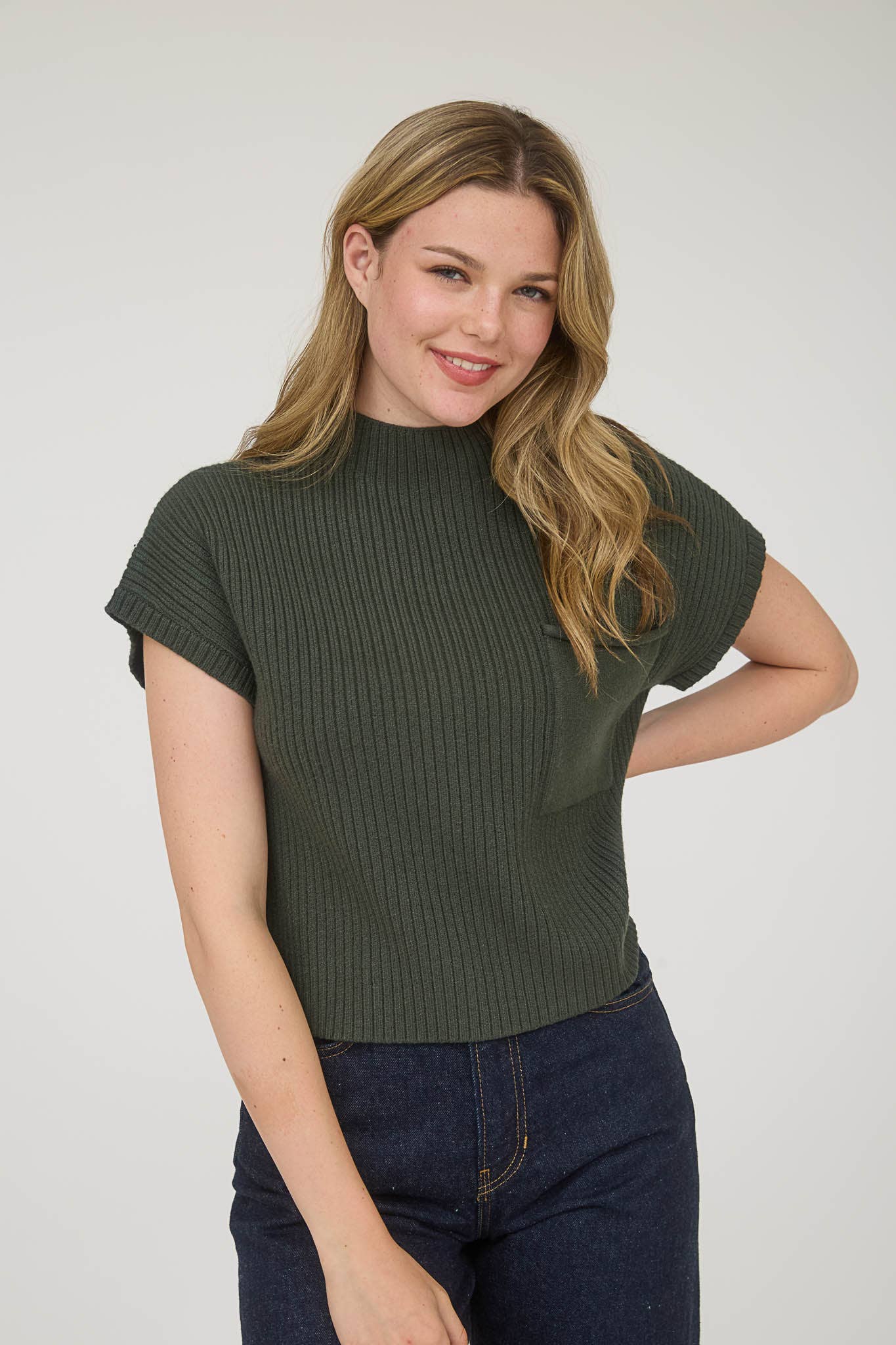 MOCK NECK POCKET DETAIL SHORT SLEEVE KNIT SWEATER: CREAM
