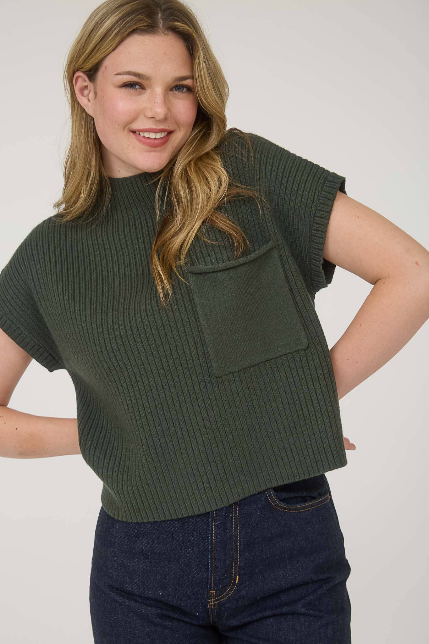 MOCK NECK POCKET DETAIL SHORT SLEEVE KNIT SWEATER: CREAM