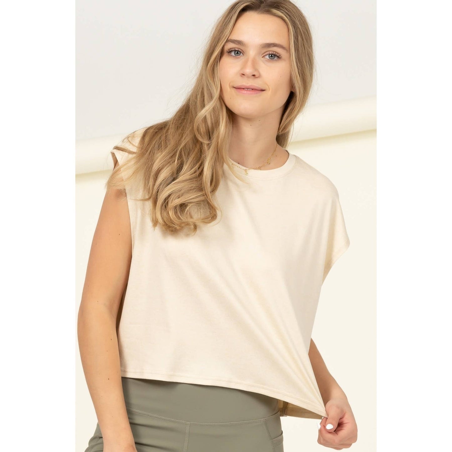 Crew Neck Cropped Top: KHAKI / S-M-L(2-2-2)