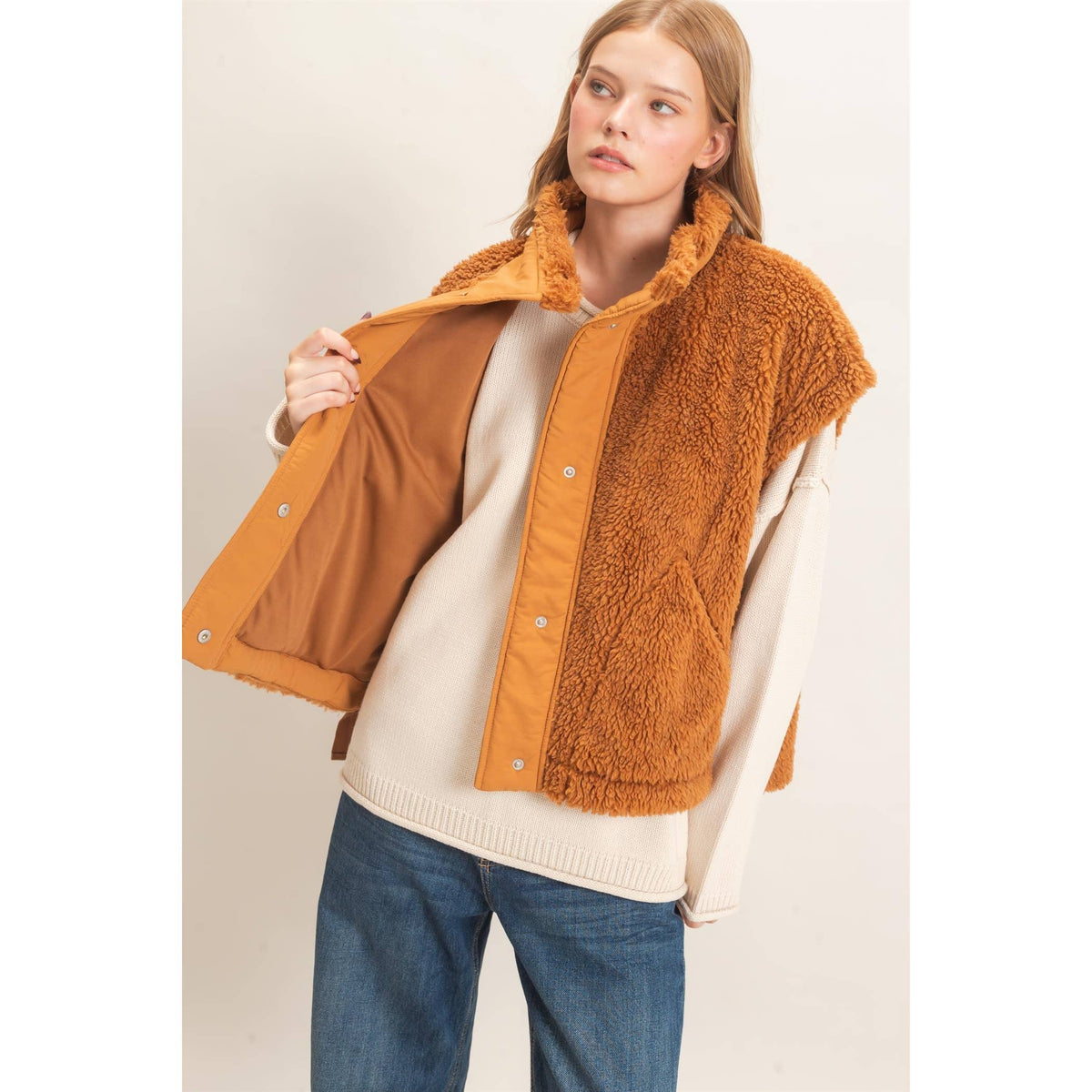 Sherpa Vest With Snap Closure: OLIVE / S-M-L(2-2-2)
