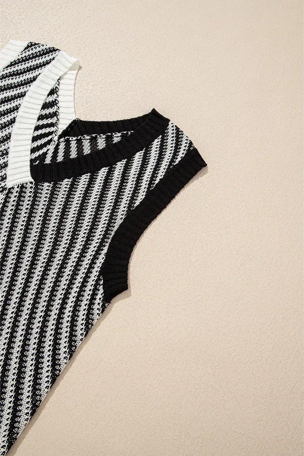 Strawberry Pink Contrast Chevron Knit V Neck Sweater Vest: Strawberry Pink / 100%Viscose / S