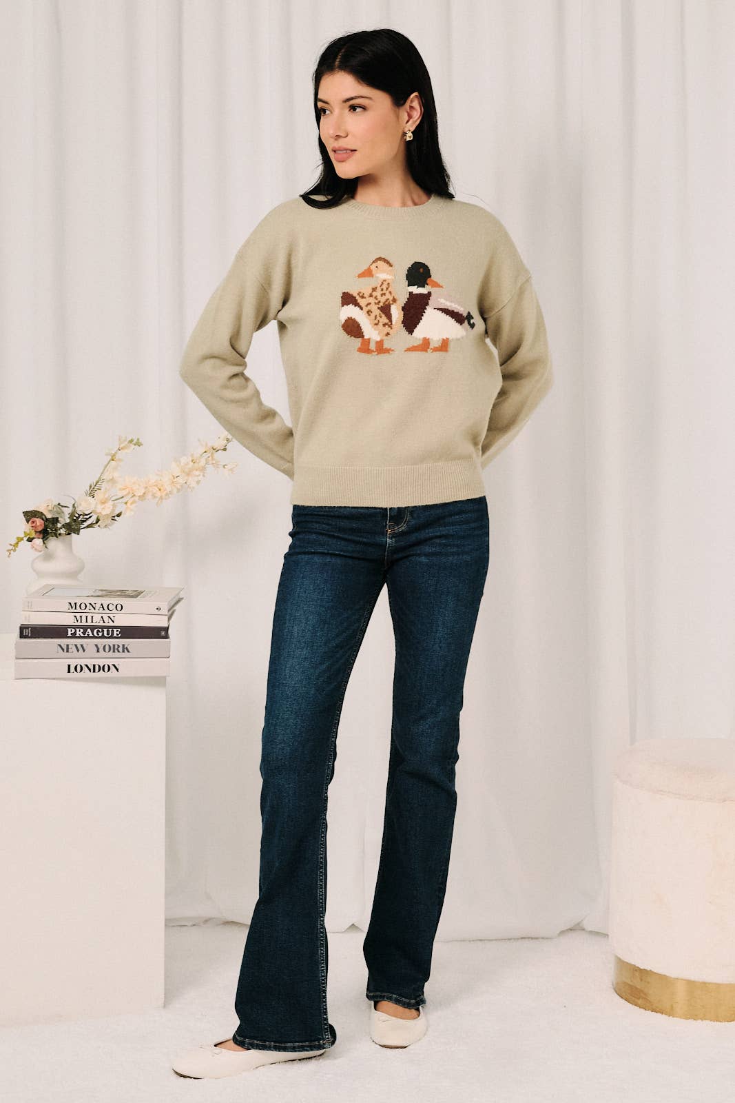 Round Neck Mallard Duck Graphic Long Sleeve Knit Sweater: LAVENDER / S