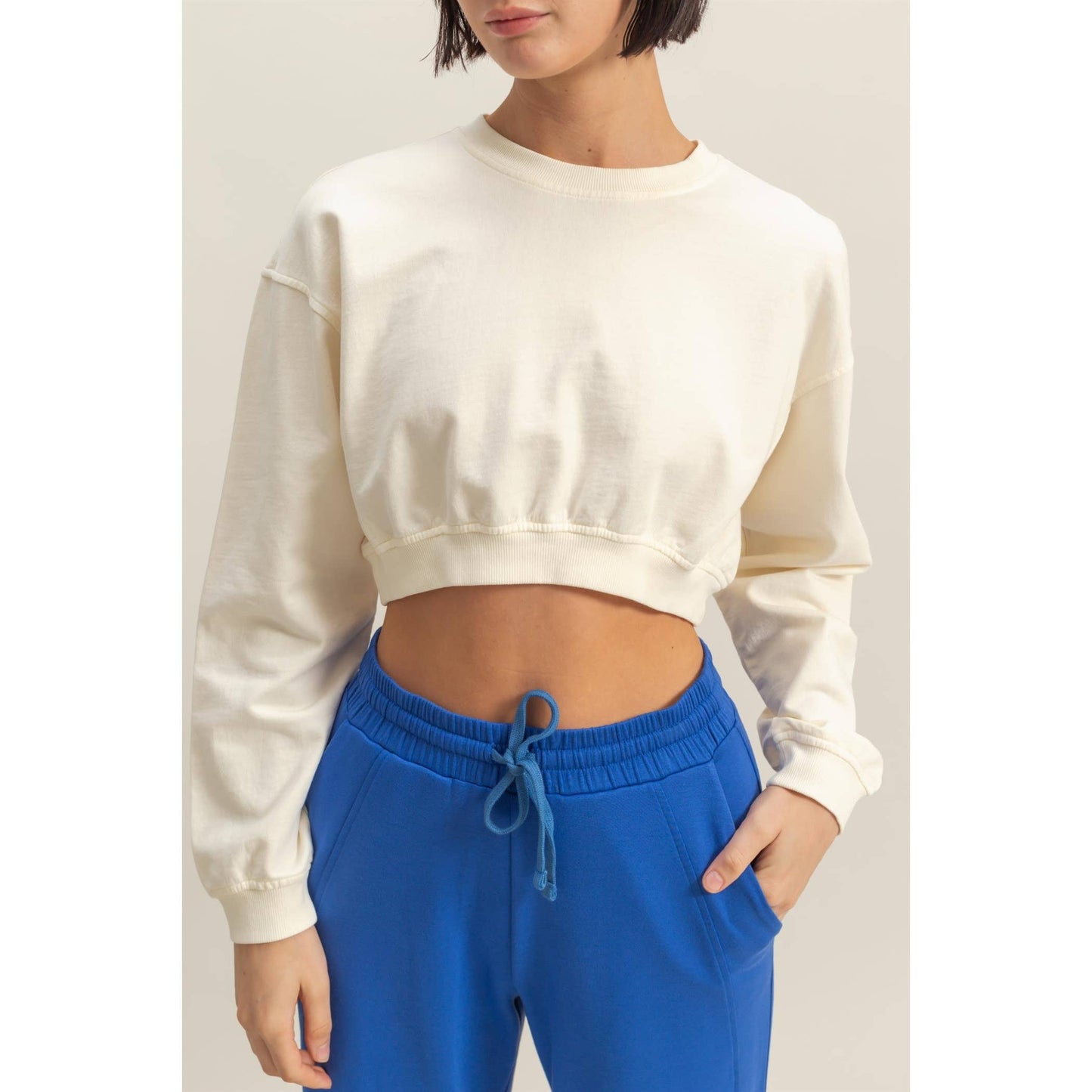 Crew Neck Long Sleeve Crop Sweatshirt: TURQUOISE / S-M-L(2-2-2)