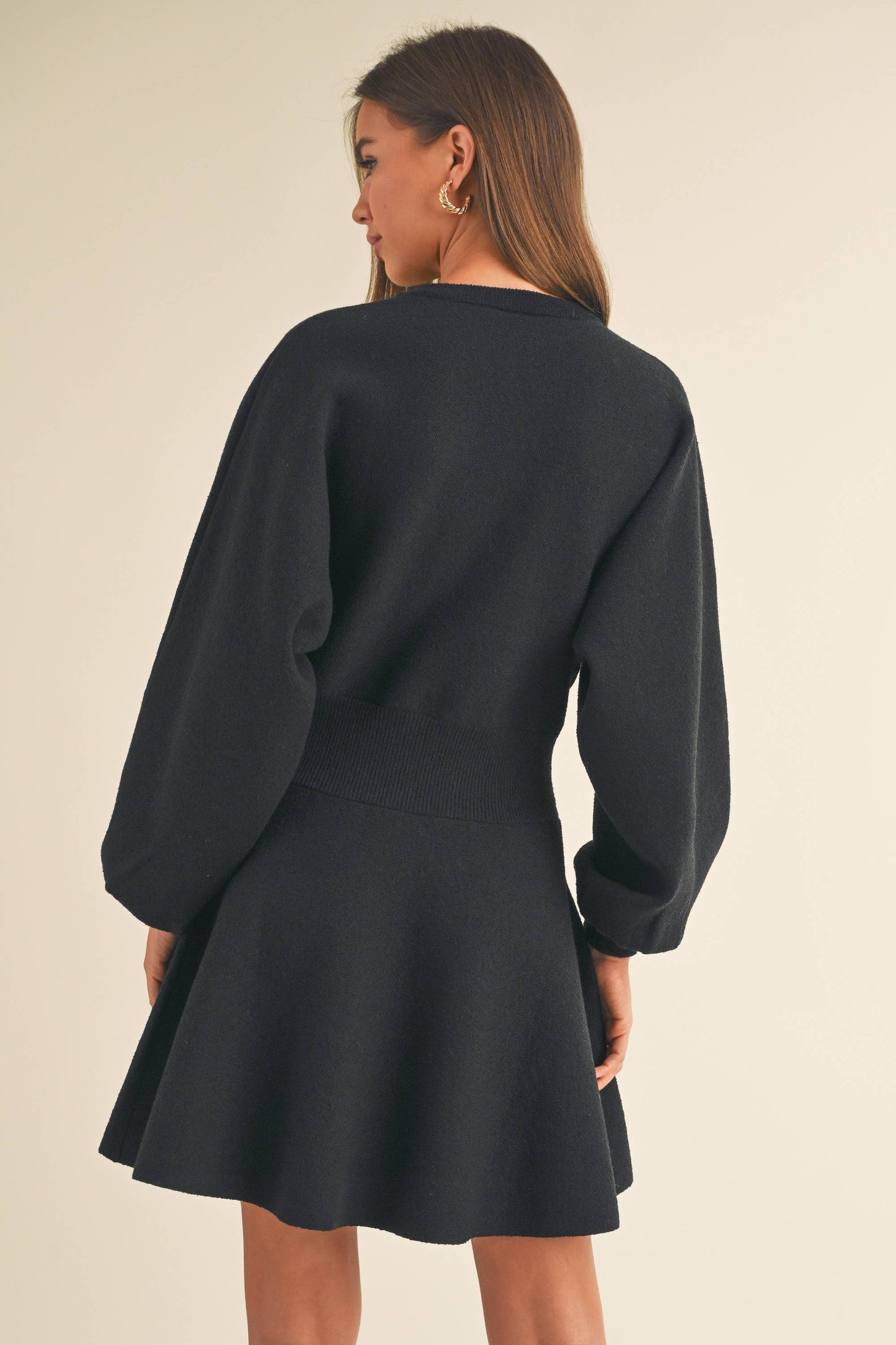 D2660   BALLON SLEEVE SWEATER DRESS: CREAM / S