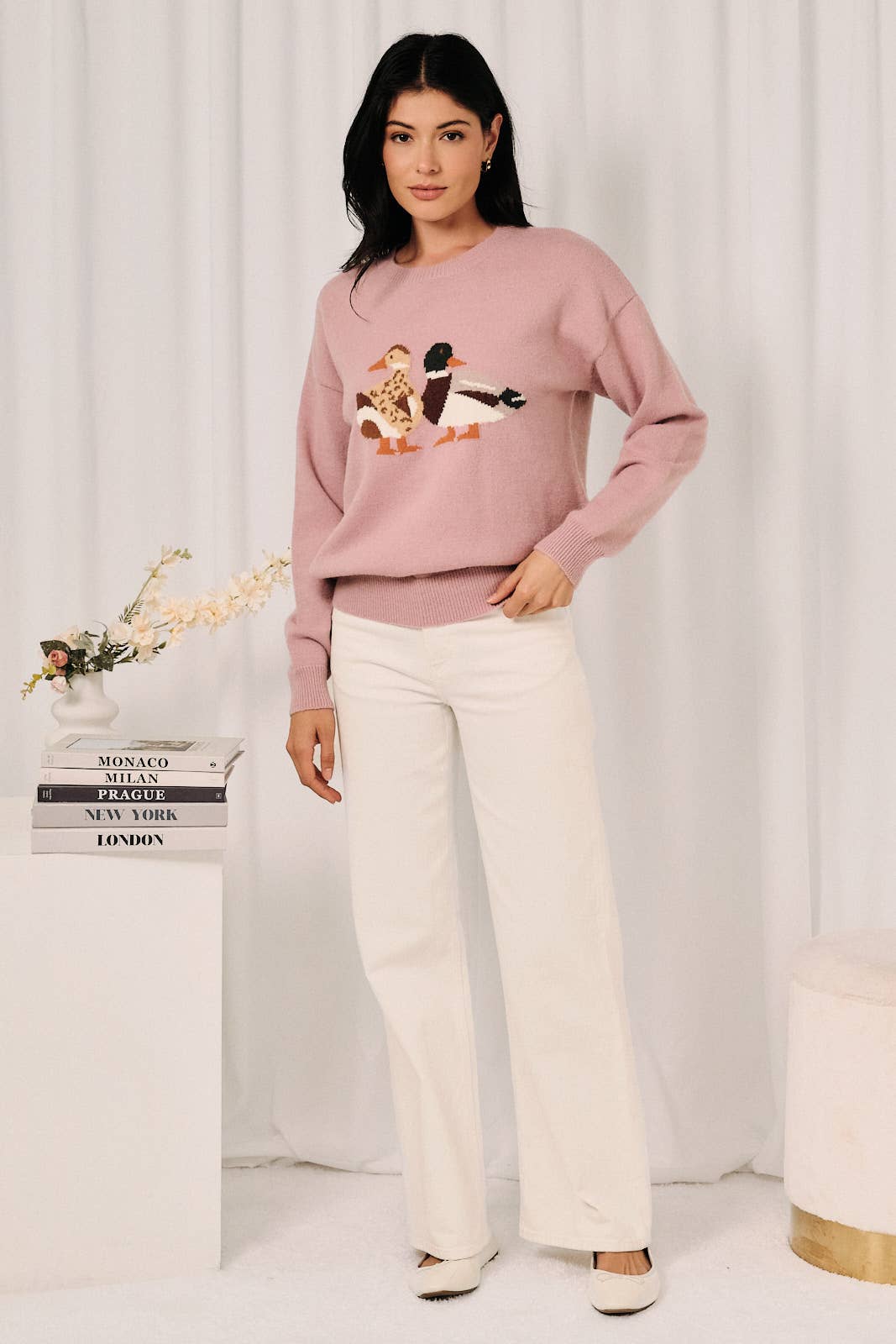Round Neck Mallard Duck Graphic Long Sleeve Knit Sweater: LAVENDER / L
