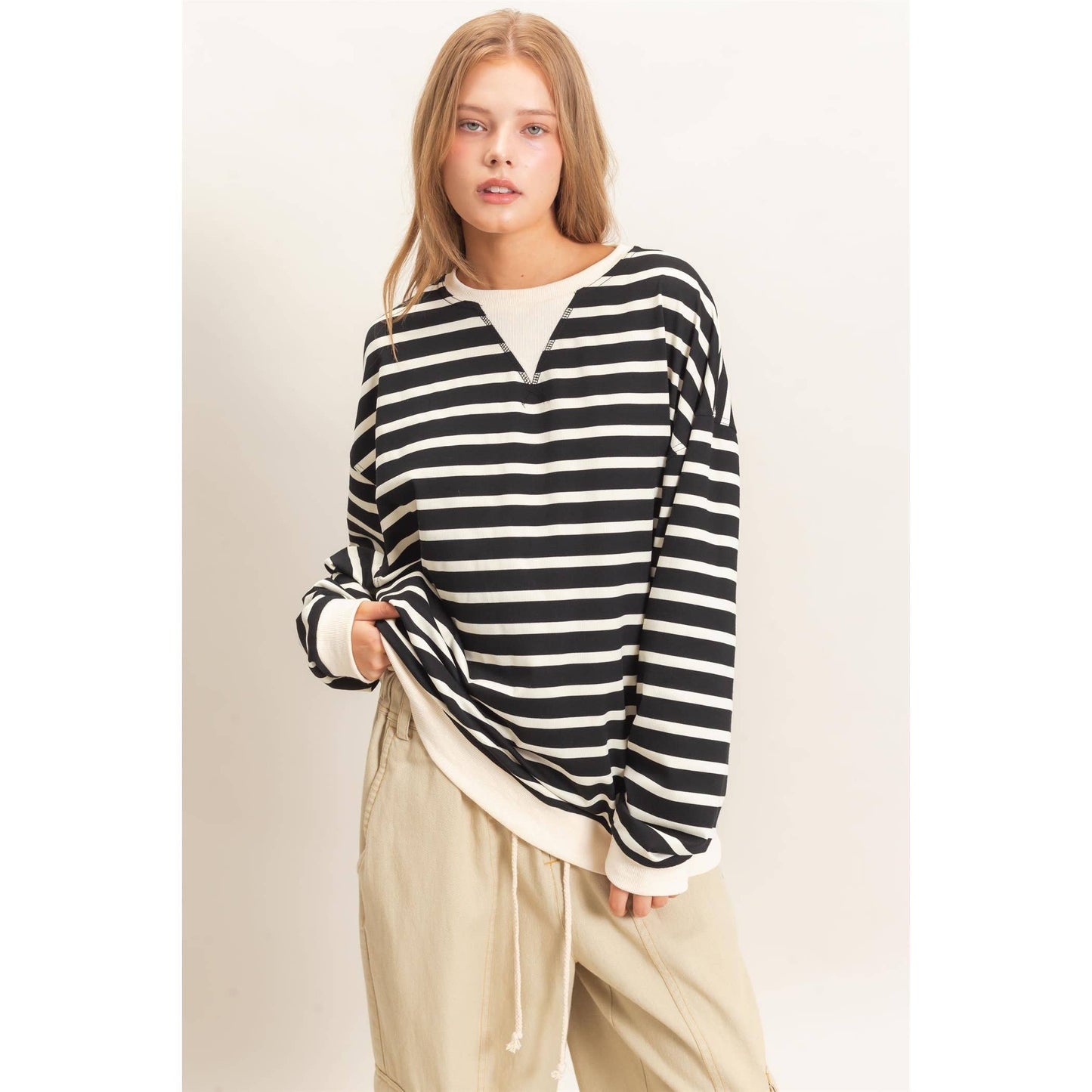 Striped Long Sleeve Pullover: BLACK/CREAM / S-M-L(2-2-2)