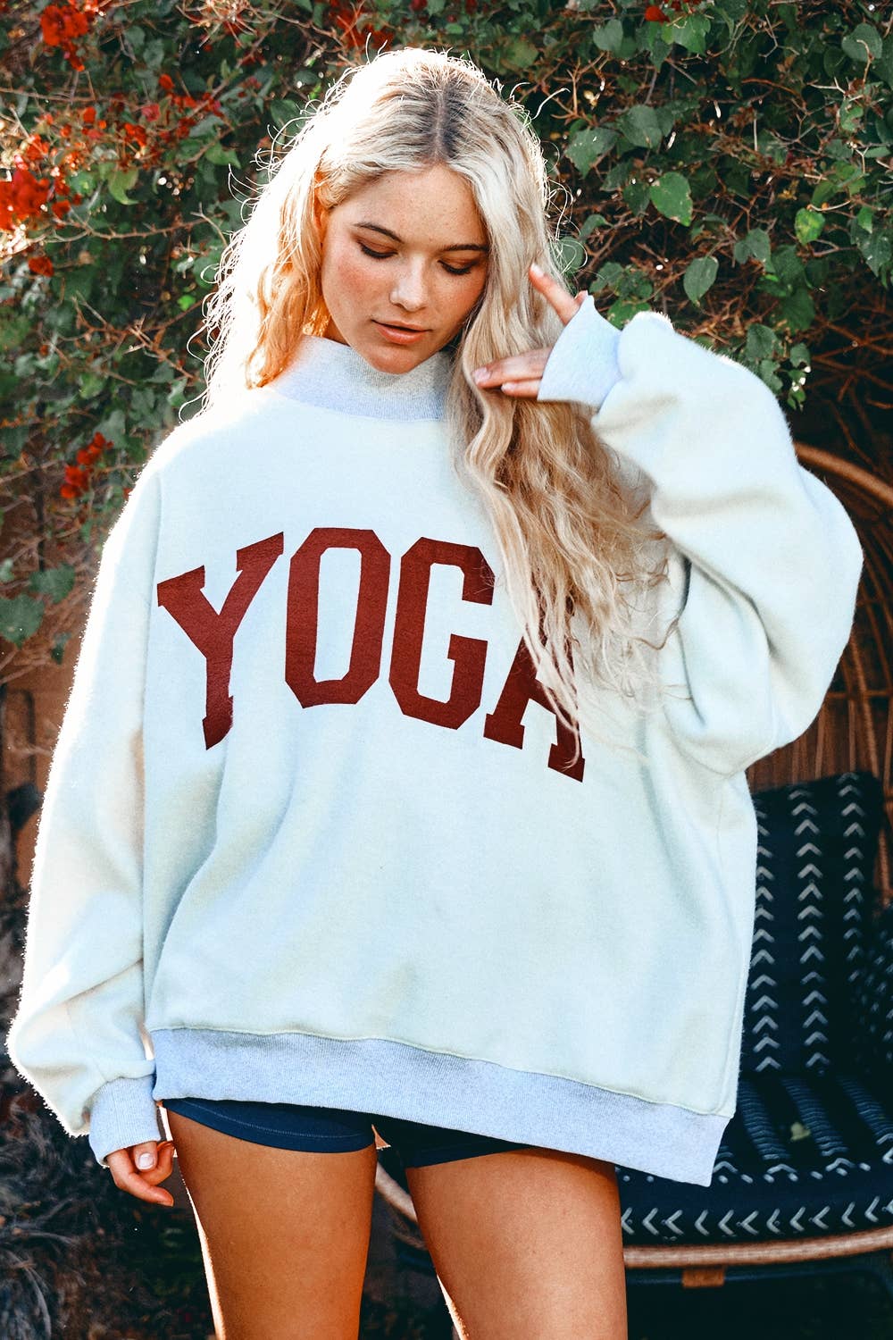 IT2594 'PILATES & YOGA' Print Reversible Mockneck Sweatshirt: Ash grey/Brown / S/M-L/XL (3-3)