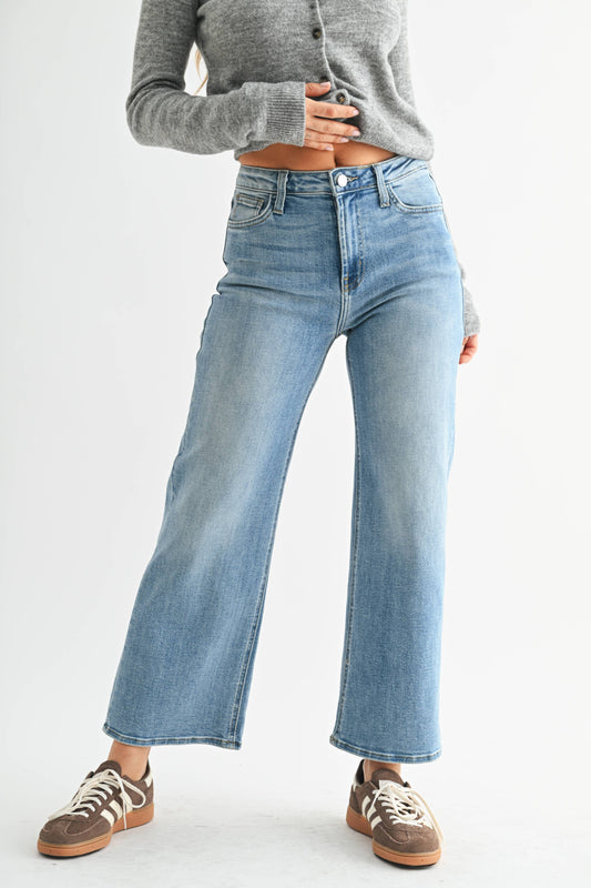 BP239J - MED - The Classic Wide Leg: 28