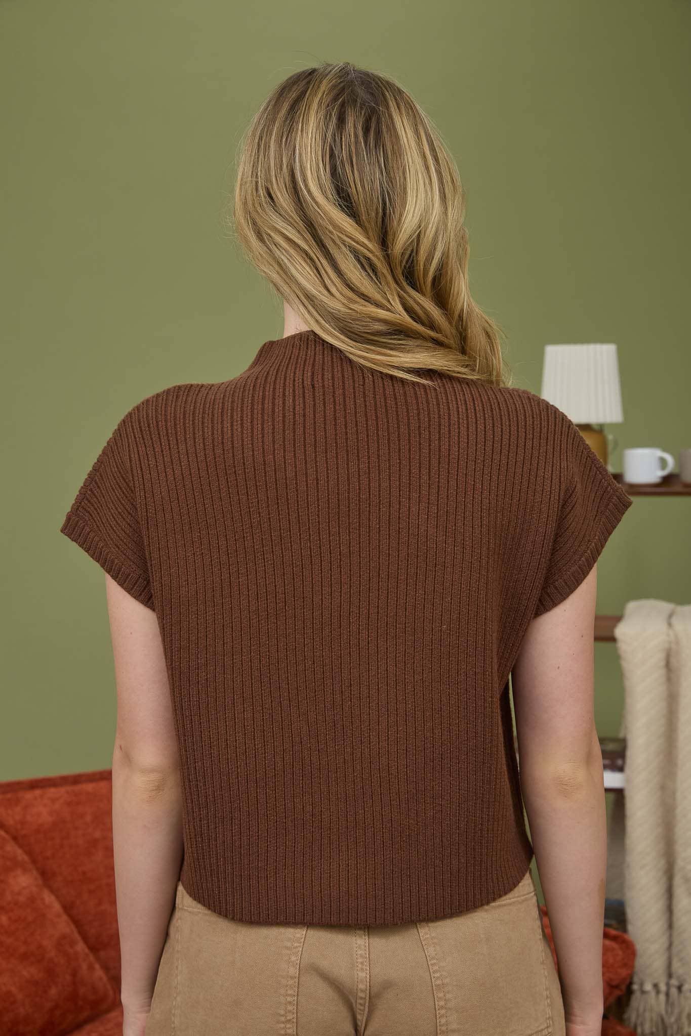 MOCK NECK POCKET DETAIL SHORT SLEEVE KNIT SWEATER: CREAM